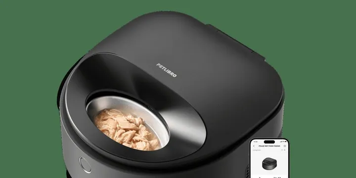 PETLIBRO Polar wet food feeder, the model at the center of repeated August 2026 owner reports: continuous spinning, a stuck sliding door, and a warranty claim that stopped getting answers