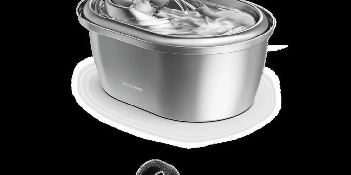 PETLIBRO stainless steel pet water fountain, the model involved in two 2026 finger-laceration incidents during cleaning, illustrating hidden sharp edges in smart pet gear